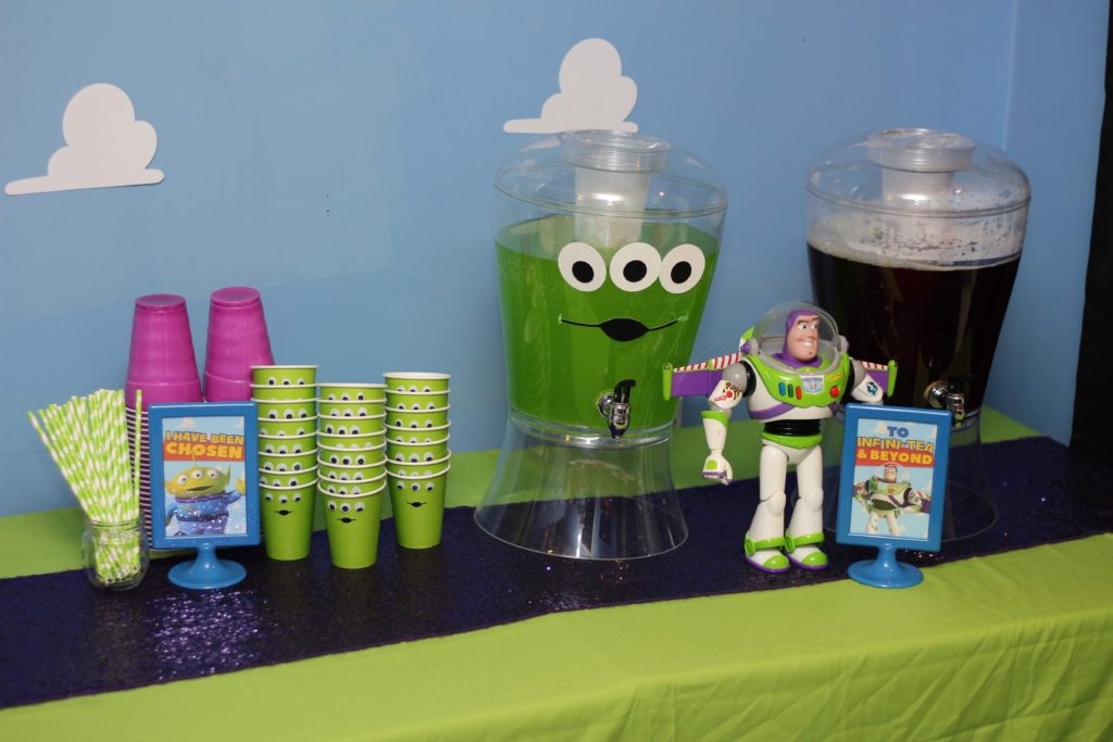 Buzz Lightyear Birthday: Out of this World Drink Station