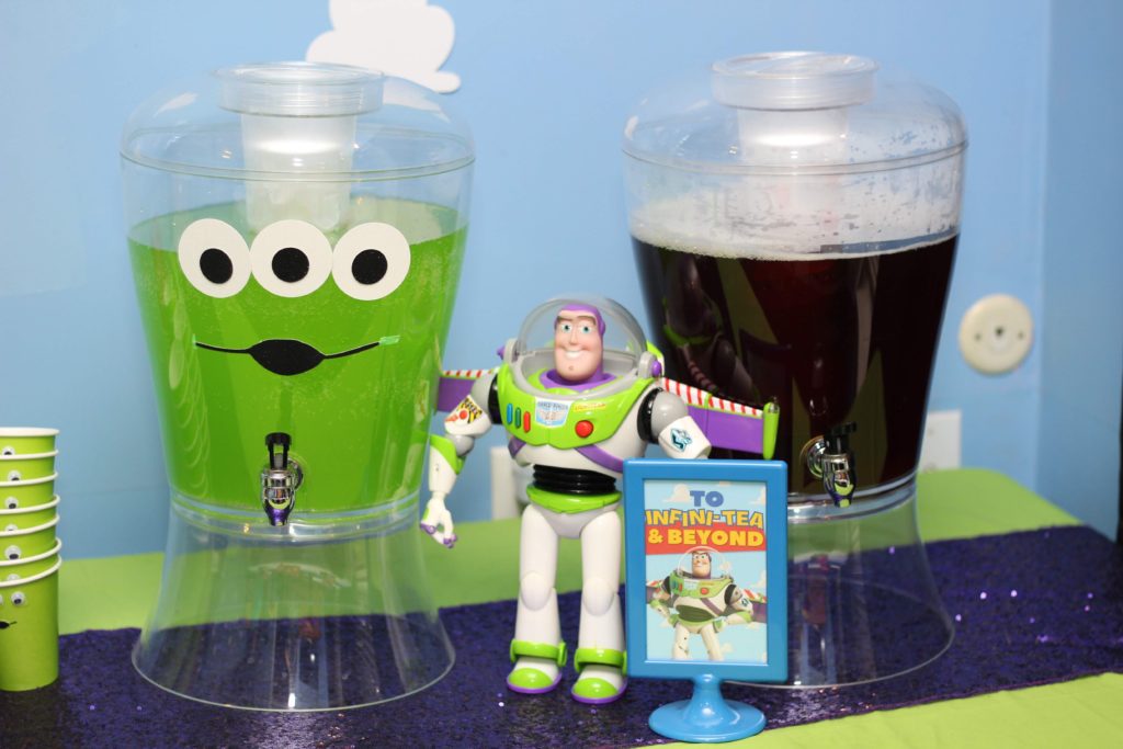 Buzz Lightyear Birthday: Out of this World Drink Station