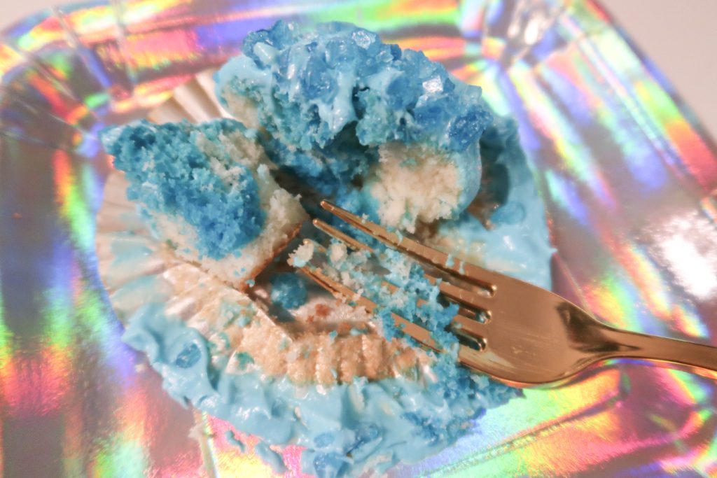 Tesseract Cupcakes inside