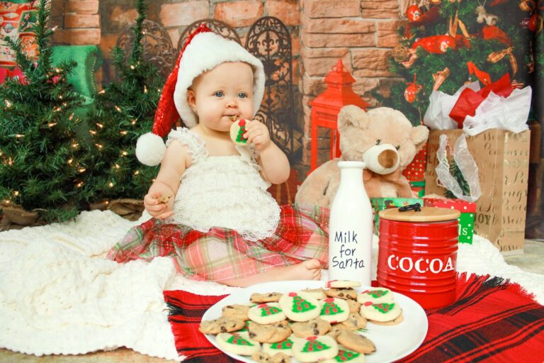 How to DIY Baby Christmas Photoshoot Ideas + Tips