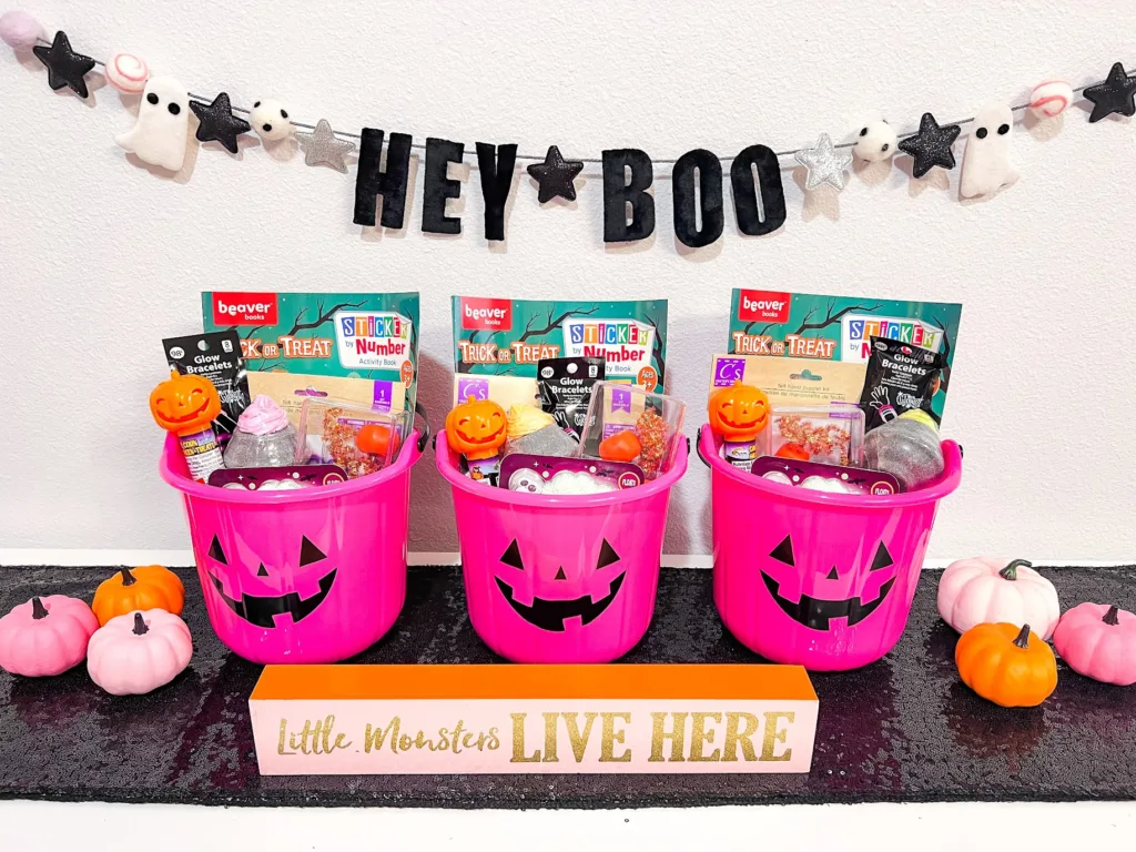 What to Put in a Boo Basket for Little Girls