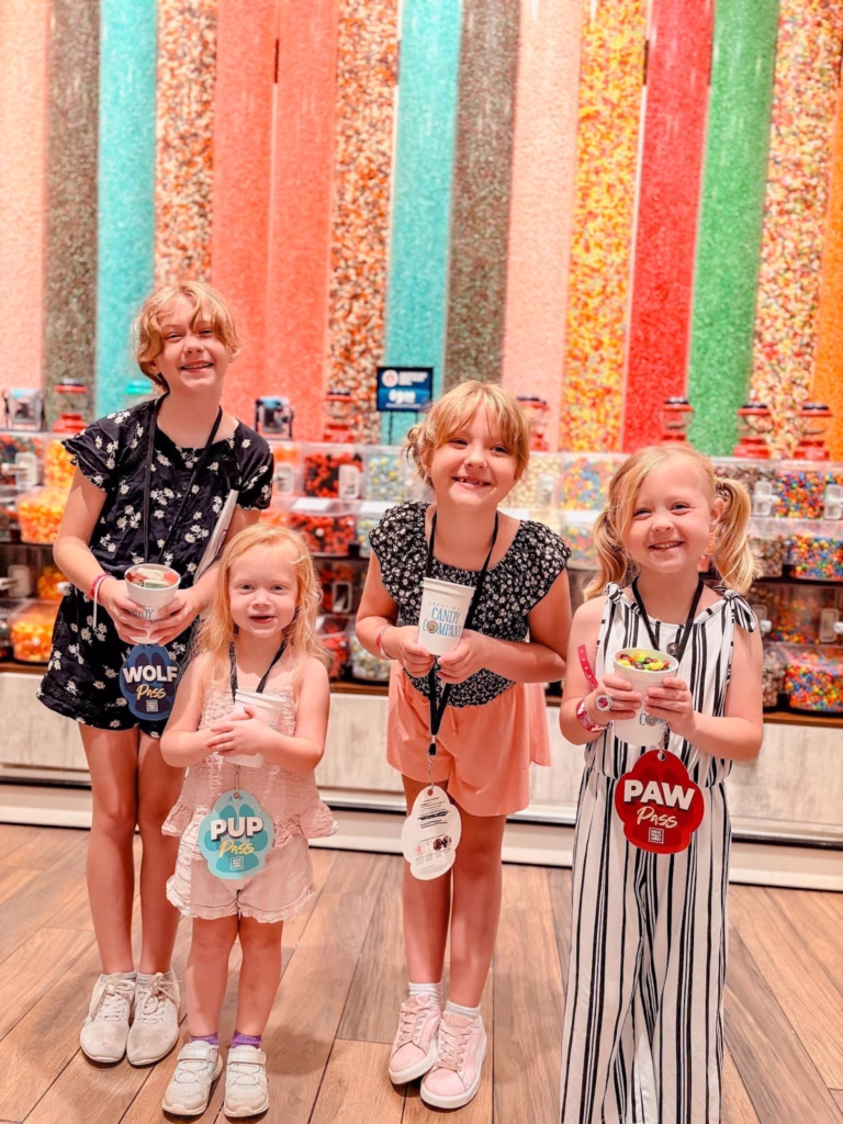 Kids enjoying candy at the Great Wolf Lodge.