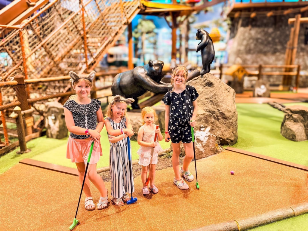 Miniature golf at Great Wolf Lodge
